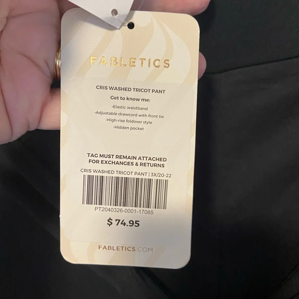 Fabletics, Beyond comfy Pants!! - Picture 3 of 4